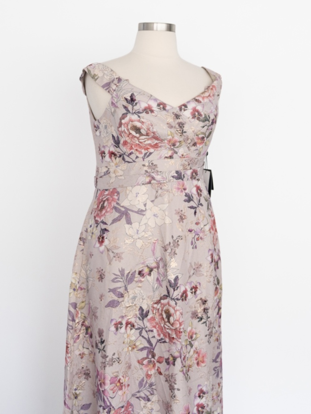 Adrianna Papell - Floral Metallic Jacquard Off Shoulder Ballgown - Picture 12 of 16